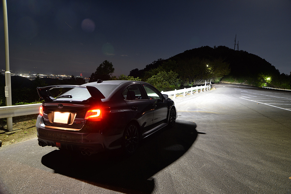 津乃峰山夜景と愛車